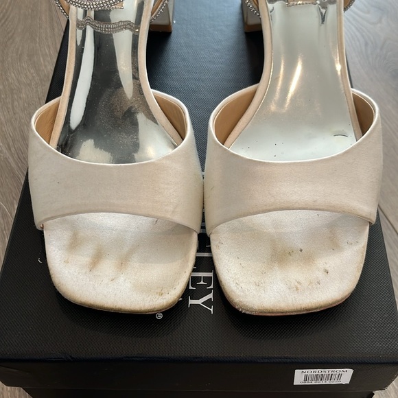 Badgley Mishka Infinity Bridal Shoe Block Heel Size 8.5 - Picture 2 of 16